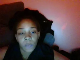 Live sex webcam photo for Luicy #201598443