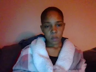 Live sex webcam photo for Luicy #203328399