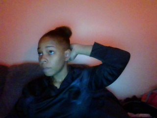 Live sex webcam photo for Luicy #204023945