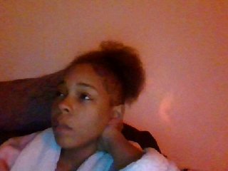 Live sex webcam photo for Luicy #205859241