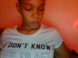 Live sex webcam photo for Luicy #207938879