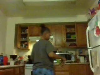 Live sex webcam photo for Luicy #208159360