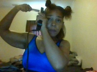 Live sex webcam photo for Luicy #208587777