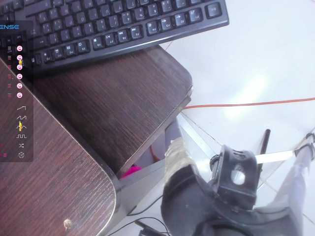 Live sex webcam photo for Luisa-Martinez #277403614