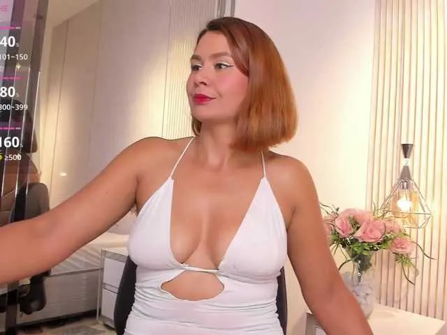 Live sex webcam photo for Luisa-Martinez #292357713