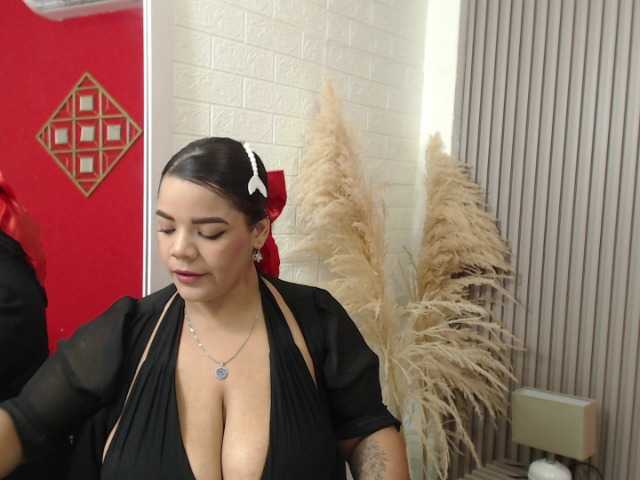 Live sex webcam photo for LuisaTaylor #290001405