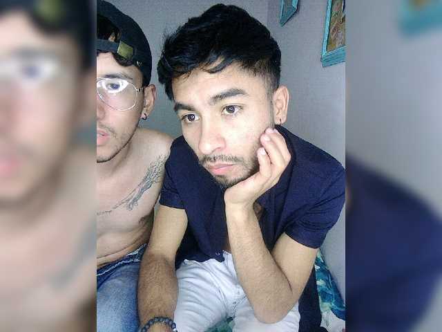 Live sex webcam photo for LuisyDenil #277686675