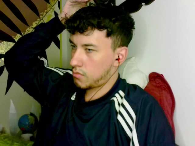 Live sex webcam photo for LuisyDenil #290973833