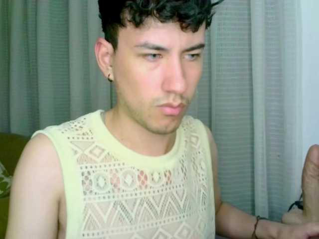 Live sex webcam photo for LuisyDenil #291047216