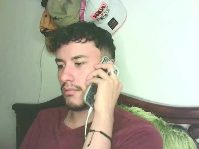 Live sex webcam photo for LuisyDenil #291378657