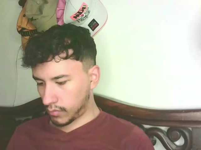 Live sex webcam photo for LuisyDenil #291380532