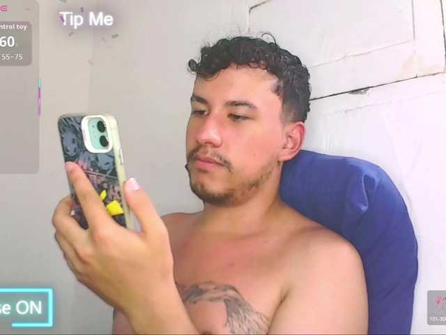 Live sex webcam photo for LuisyDenil #291695190