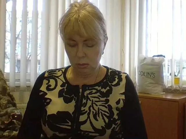 Live sex webcam photo for Luiziana111 #271979096
