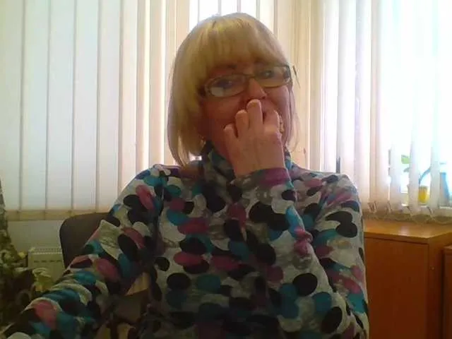 Live sex webcam photo for Luiziana111 #272132501