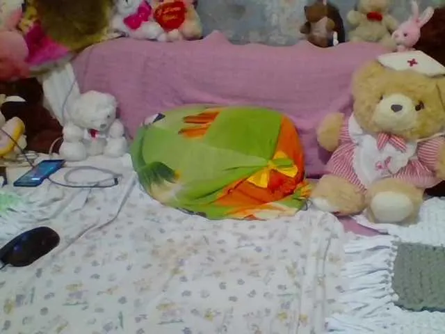 Live sex webcam photo for Luiziana111 #273777370