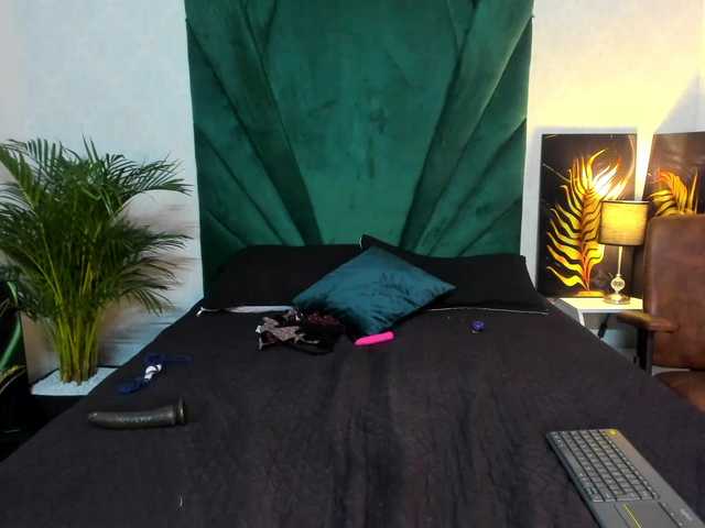 Live sex webcam photo for Luna-Porter #273592847