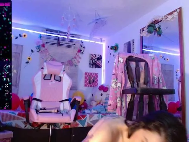 Live sex webcam photo for Luna-Rosse #278221824