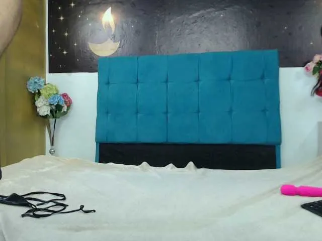 Live sex webcam photo for Luna-Shadow #275726604