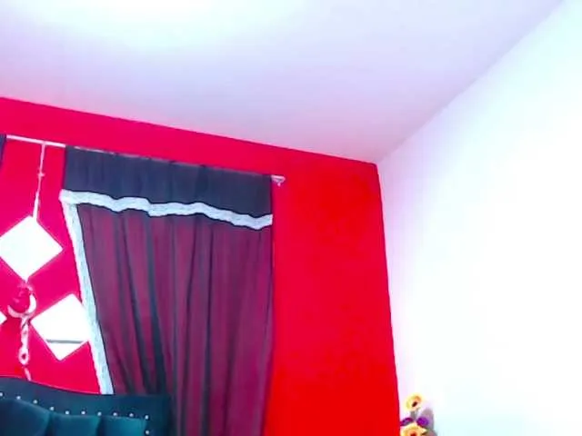 Live sex webcam photo for Luna-sexx #273381586