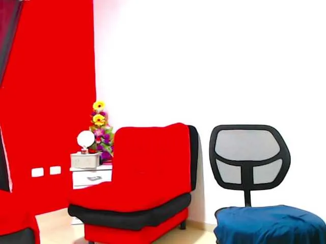 Live sex webcam photo for Luna-sexx #273602138