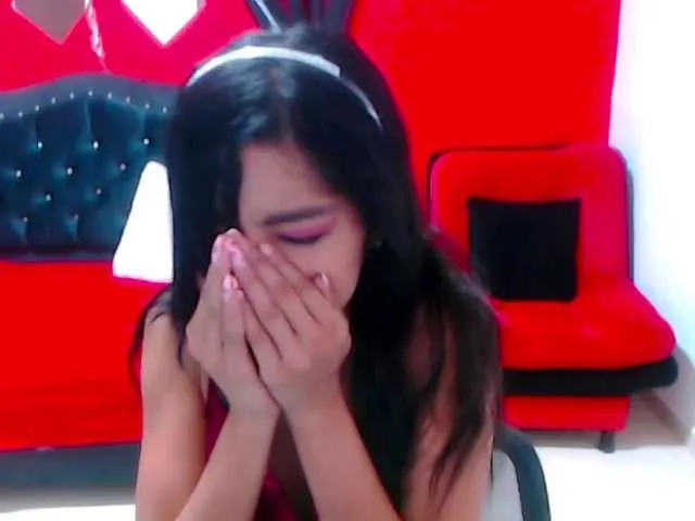 Live sex webcam photo for Luna-sexx #273824015