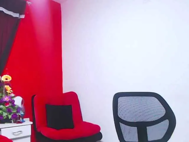 Live sex webcam photo for Luna-sexx #273835732