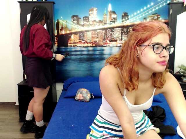 Live sex webcam photo for LunaAndMalory #275843272