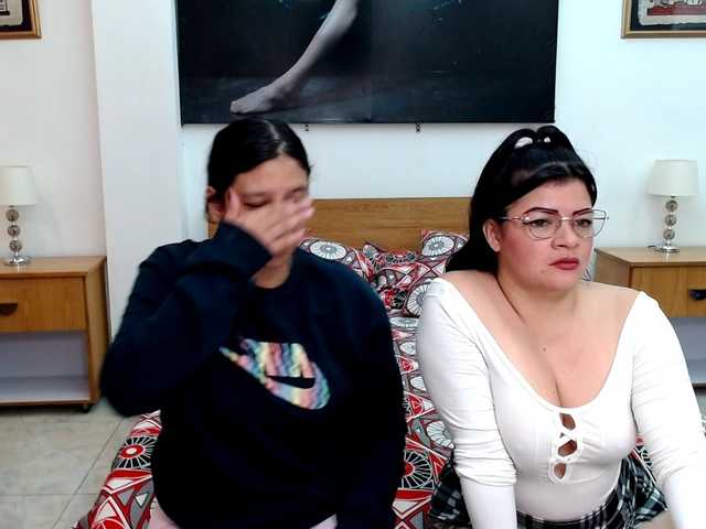 Live sex webcam photo for LunaAndMalory #291662058