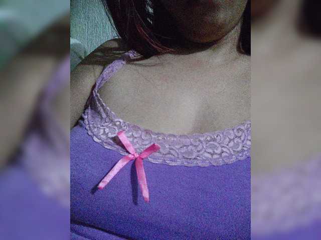 Live sex webcam photo for LunaBiely #275204722