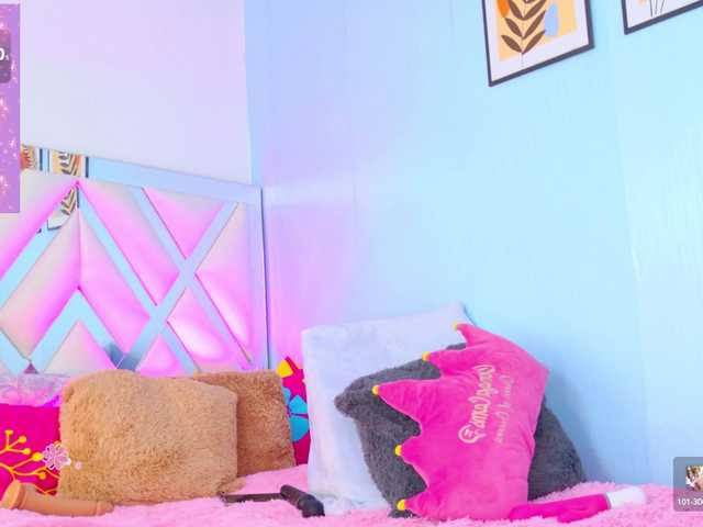 Live sex webcam photo for LunaBiely #291240181