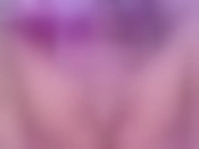Live sex webcam photo for LunaBiely #293172443