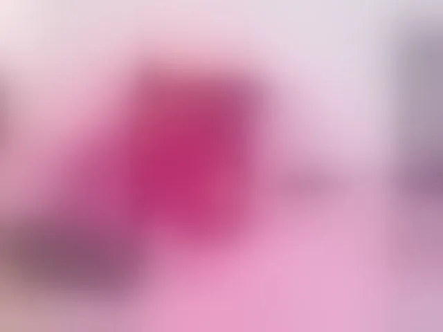 Live sex webcam photo for LunaBiely #293676072