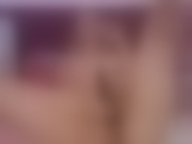 Live sex webcam photo for LunaBiely #294027680