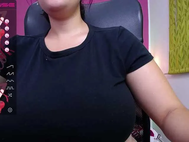 Live sex webcam photo for lunabigboobs #274374150