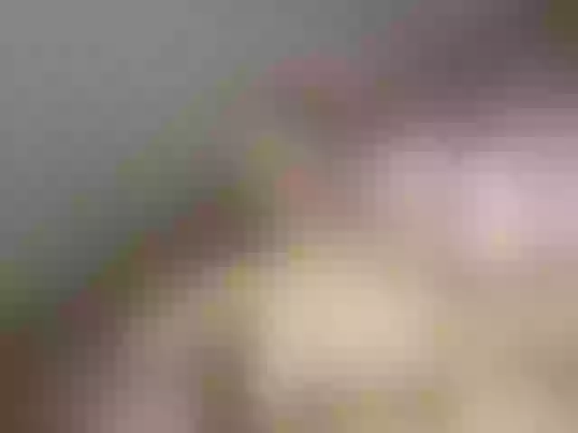 Live sex webcam photo for LunaDesire #292063110