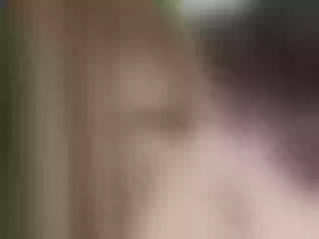 Live sex webcam photo for LunaDesire #292138232