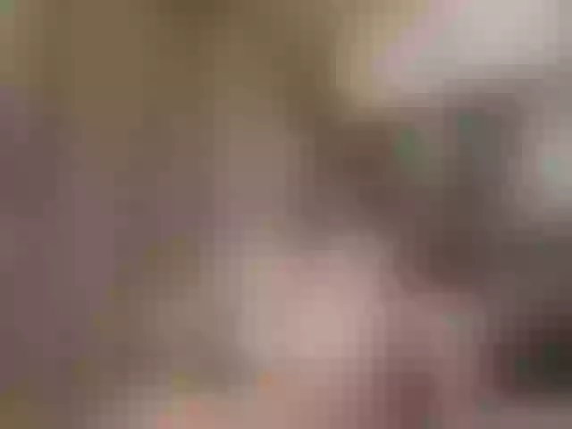 Live sex webcam photo for LunaDesire #292171723