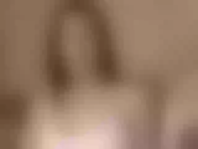 Live sex webcam photo for LunaDesire #292295603