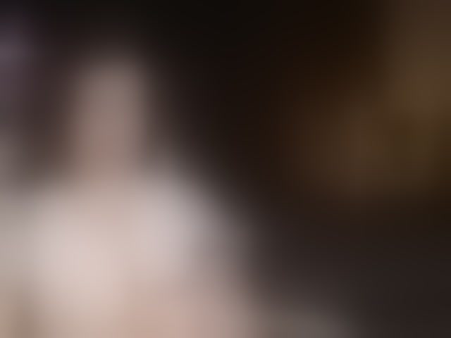 Live sex webcam photo for LunaDesire #292955457