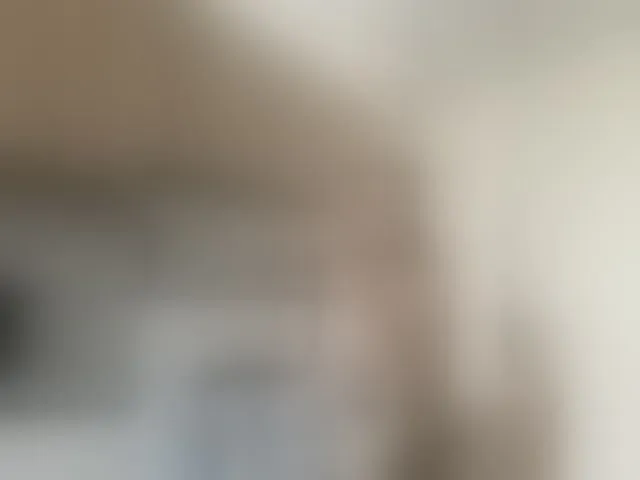 Live sex webcam photo for LunaDesire #293404439