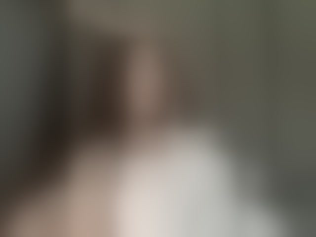 Live sex webcam photo for LunaDesire #293867755