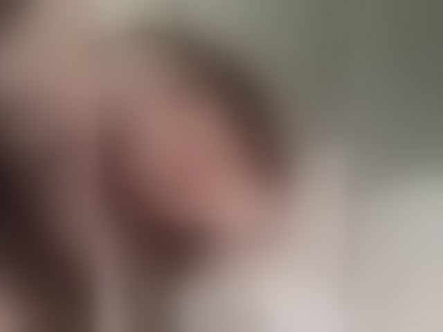 Live sex webcam photo for LunaDesire #293959958