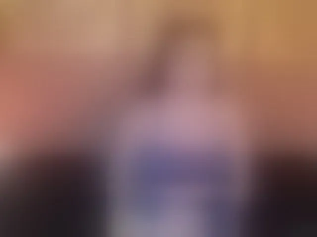 Live sex webcam photo for LunaJones #291913783
