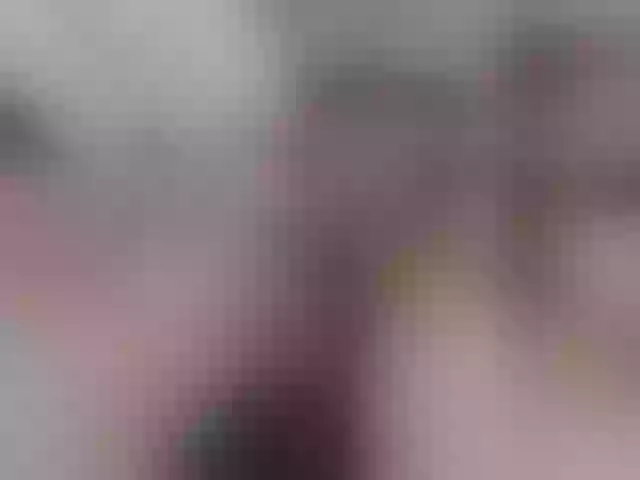 Live sex webcam photo for LunaLu13 #273987665