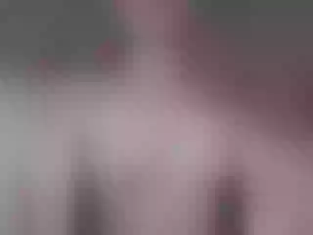 Live sex webcam photo for LunaLu13 #274341050