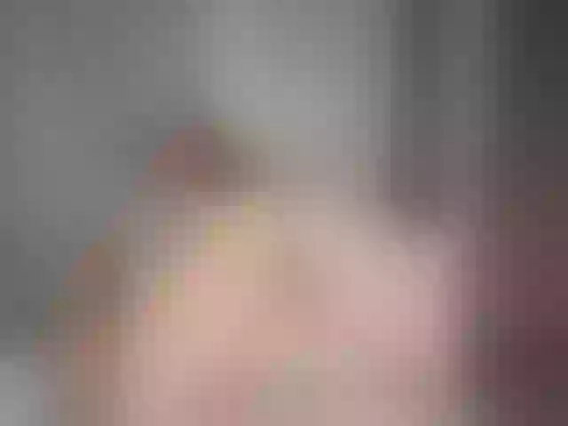 Live sex webcam photo for LunaLu13 #291733512