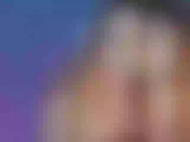 Live sex webcam photo for LunaLu13 #291835079
