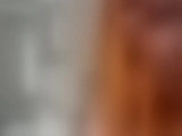Live sex webcam photo for LunaLu13 #291879481