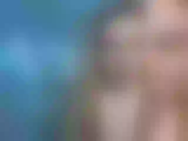 Live sex webcam photo for LunaLu13 #291989581