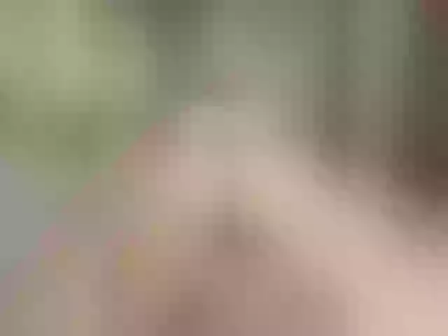 Live sex webcam photo for LunaLu13 #292234339